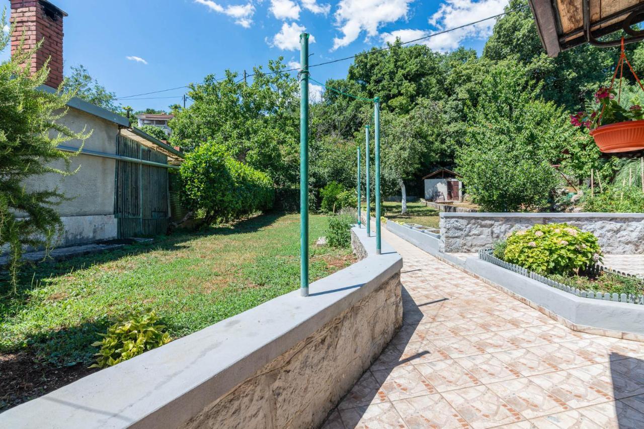 Apartman Knezevic Apartment Opric Екстериор снимка